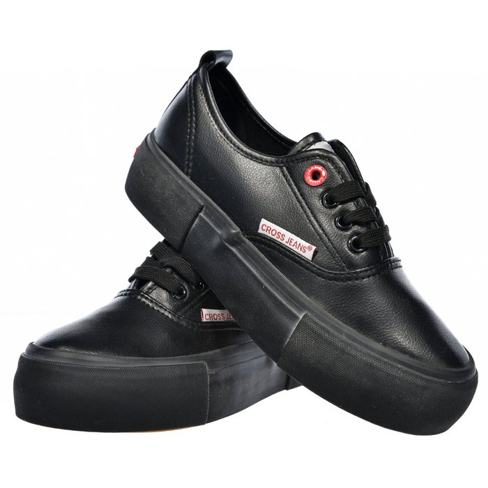 Модні чорні кросівки з екошкіри на товстій платформі