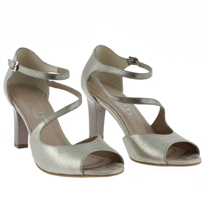 Skórzane sandały z odkrytymi palcami Kotyl