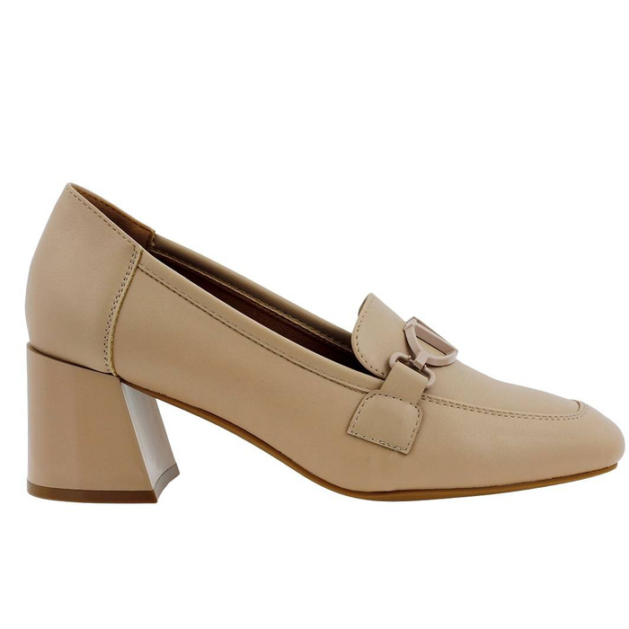 Жіночі бежеві мокасини на високих підборах Vinceza
