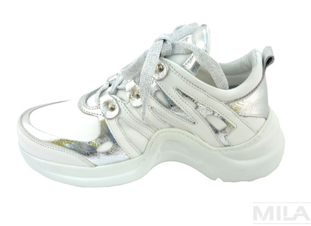 Sneakersy BOCCATO 135-081-02-96 białe
