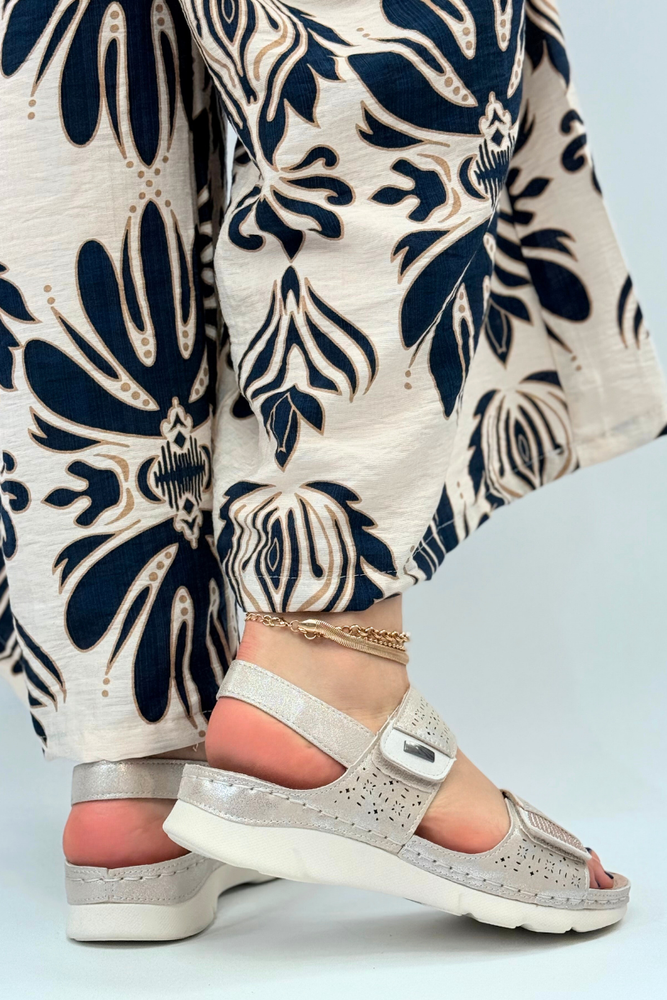 Złote sandały damskie na rzep