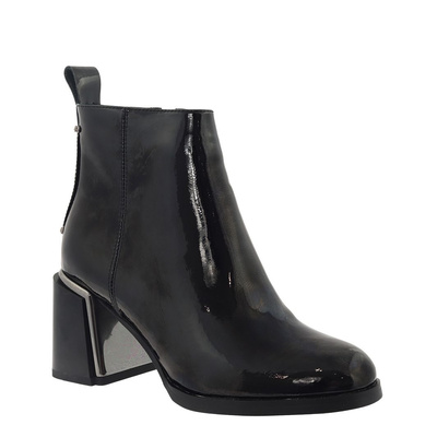 Botki skórzane lakierowane czarne na obcasie Artiker