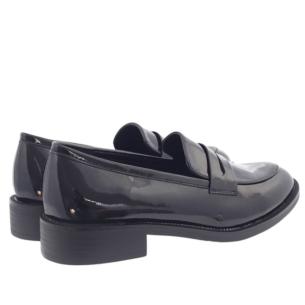 Mokasyny damskie czarne lakierowane M. Daszyński