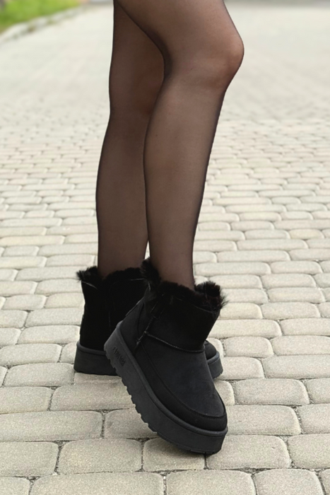 Чорні жіночі сліпони на хутрі