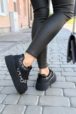 Czarne sneakersy na grubej platformie z ekoskóry z motywem panterki Big Star