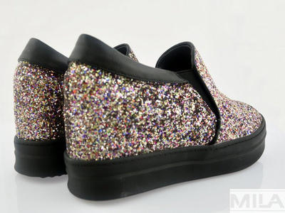 Барвисті кросівки GOGO 9166-2