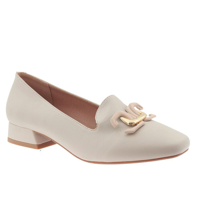 Бежеві мокасини на низькому каблуці від M. Daszyński 
