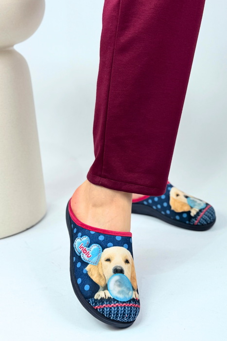 Kapcie damskie z pieskiem granatowe wsuwane