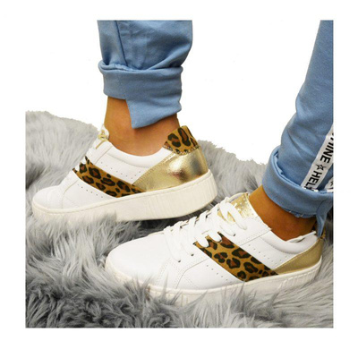 Кросівки Marco Tozzi 2-23762-24 146 білі