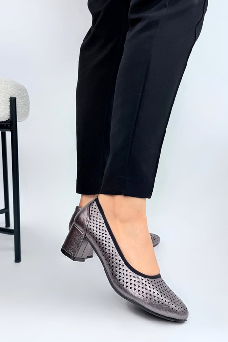 Срібні ажурні човники на колодці