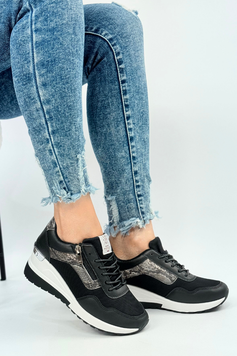 Stylowe sneakersy czarne z ekoskóry i siatki na koturnie