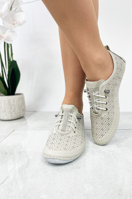 Półbuty ażurowe skórzane w kolorze beżowym