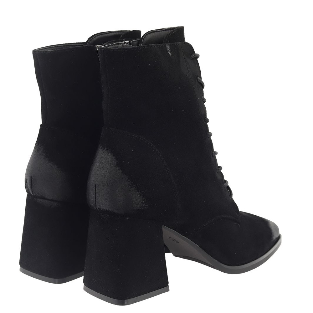 Botki zamszowe sznurowane czarne na klocku Potocki