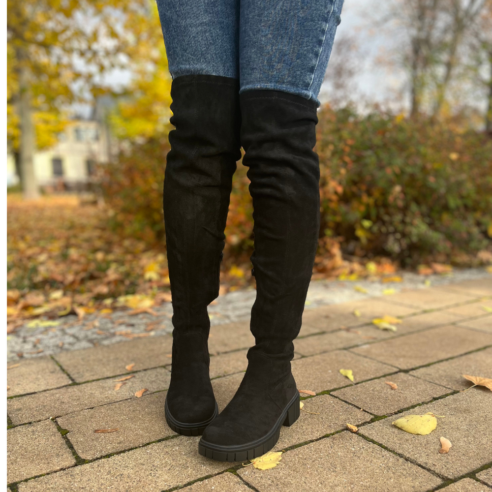 Kozaki czarne zamszowe za kolano płaskie na zamek