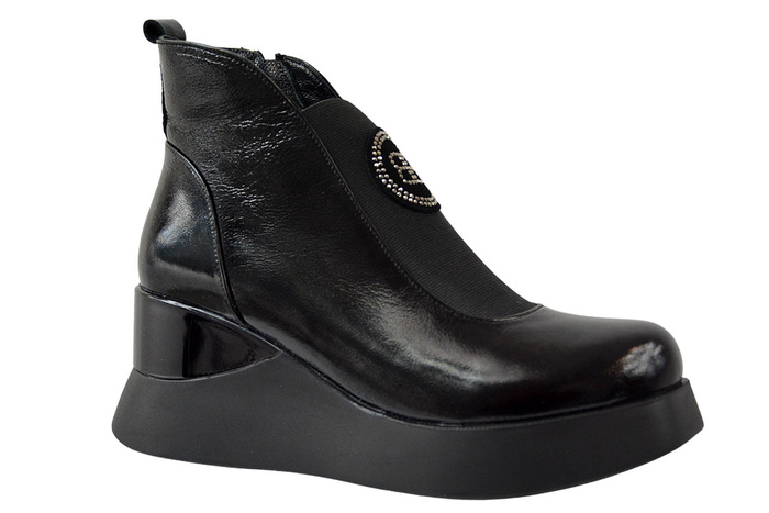 Чорні лаковані ботильйони Artiker 51c0733