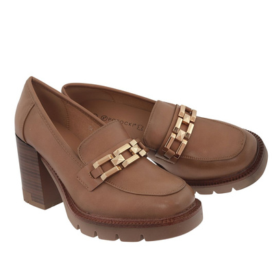 Бежеві туфлі на низькому каблуці з пряжкою Potocki