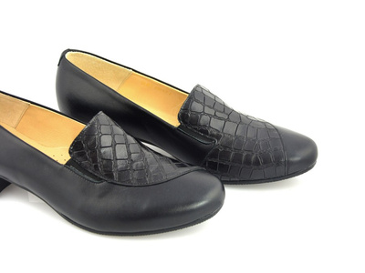 Чорні туфлі на високих підборах PESCO 20571