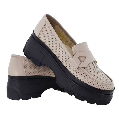 Жіночі туфлі кольору капучіно на потовщеній підошві Ravini