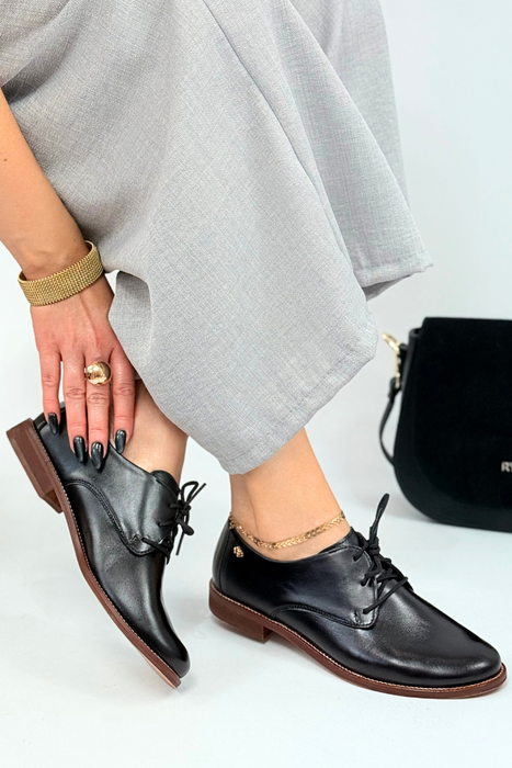 Półbuty skórzane czarne sznurowane Polskie