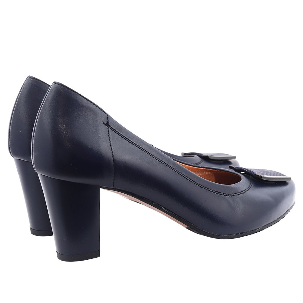 Темно-сині шкіряні човники на галантному каблуці