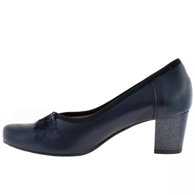 Жіночі темно-сині туфлі з зернистої шкіри на галантному каблуці