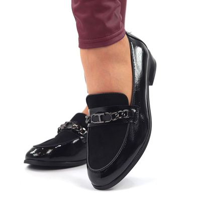 Чорні лаковані лофери з ланцюжком Potocki