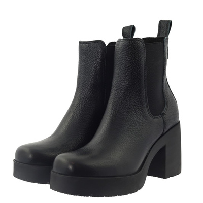 Botki sztyblety skórzane czarne na słupku Ryłko