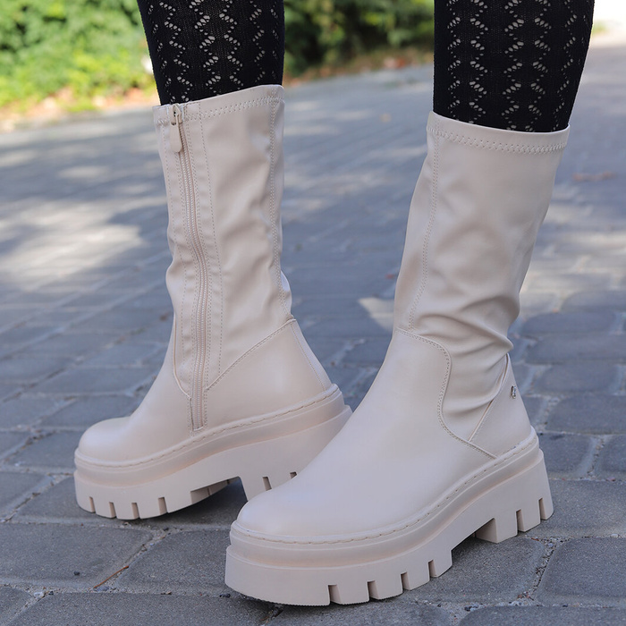 Бежеві ботильйони T. Sokolski