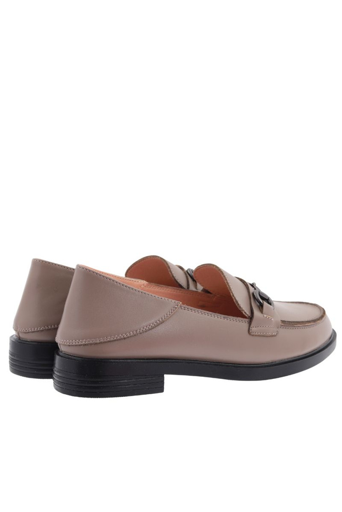 Бежеві шкіряні мокасини без рукавів