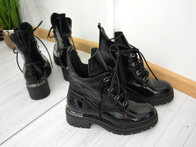 Trapery LEMAR 60349 czarne lakierowane