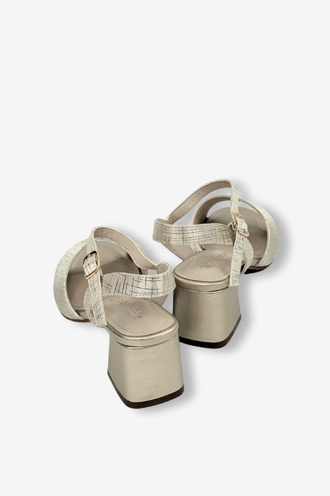 Złote sandały damskie z ekoskóry na klocku 