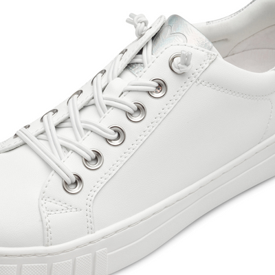 Білі жіночі кросівки на платформі Marco Tozzi