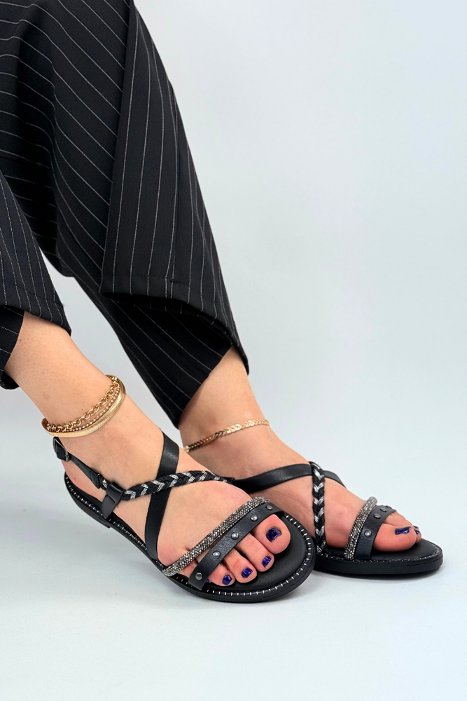 Бежеві шкіряні ажурні босоніжки на липучці 