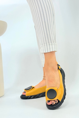 Żółte skórzane sandały damskie na platformie Artiker