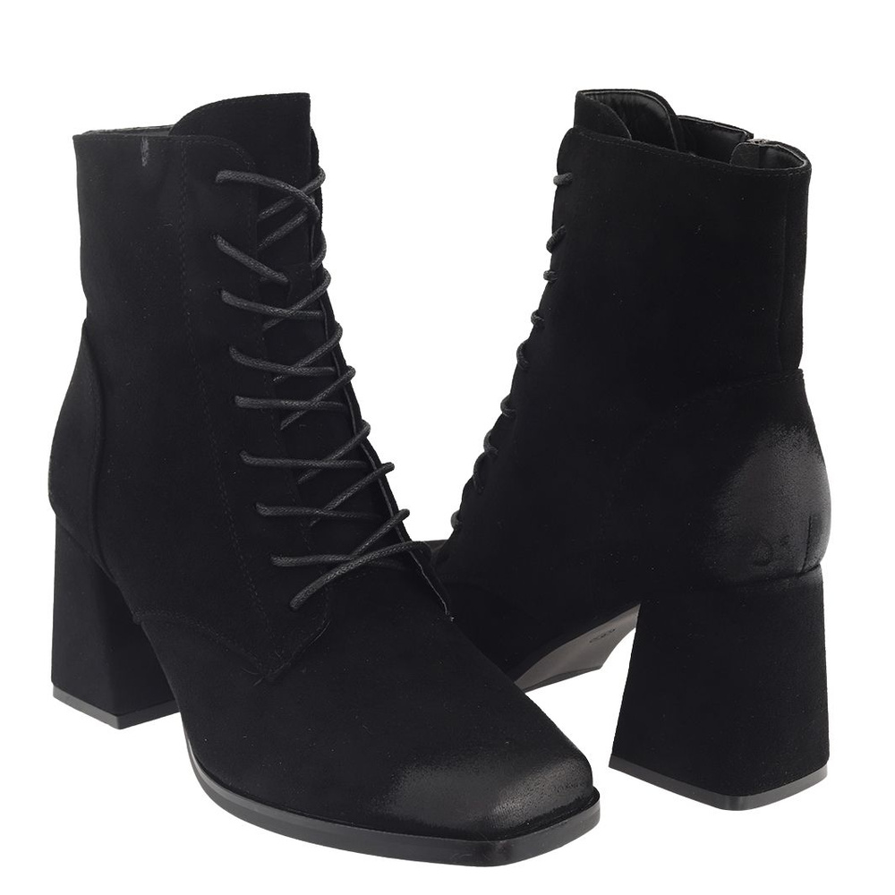 Botki zamszowe sznurowane czarne na klocku Potocki