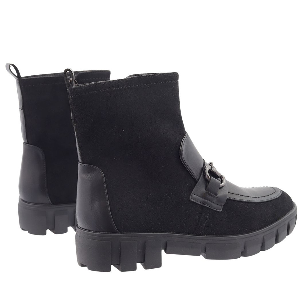 Czarne workery z zamszu ocieplone na zamek