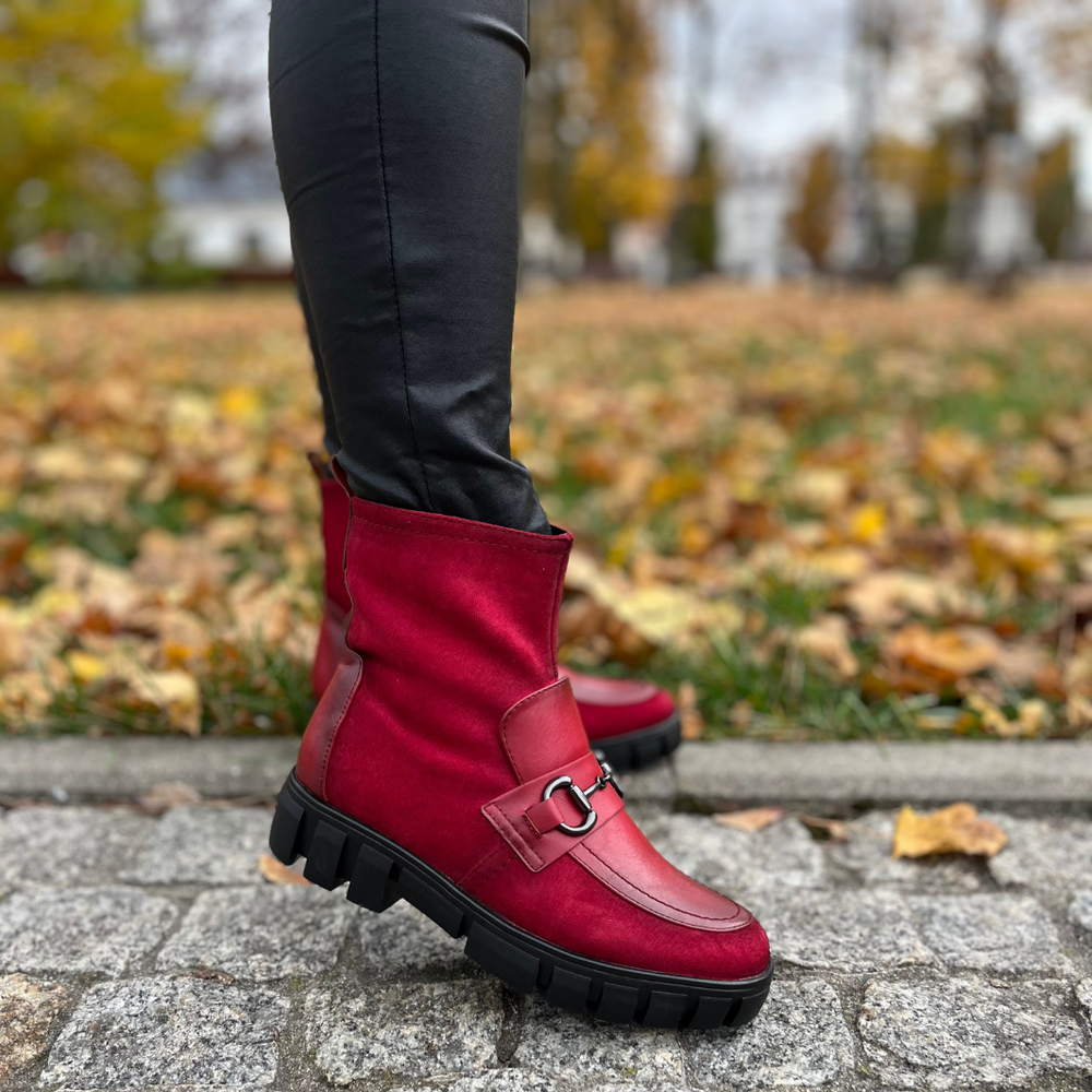 Botki workery czerwone z zamszu ocieplone na zamek