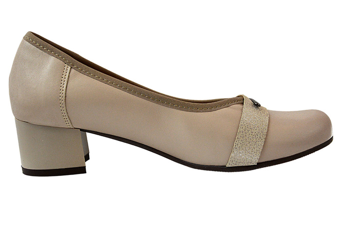 Бежеві туфлі Galant 462