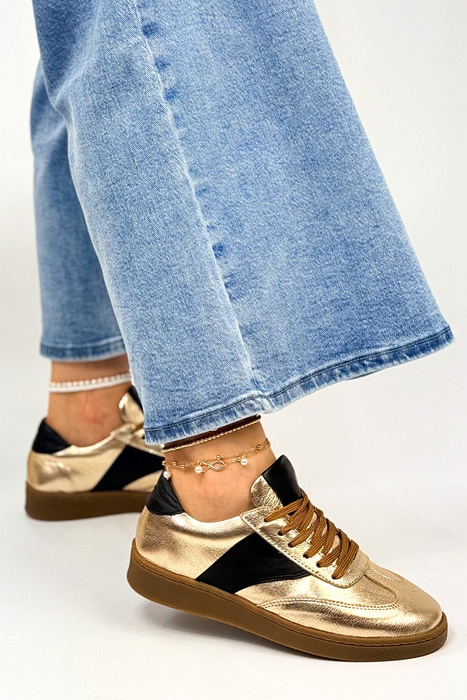 Золоті та чорні шкіряні кросівки на платформі Venezia