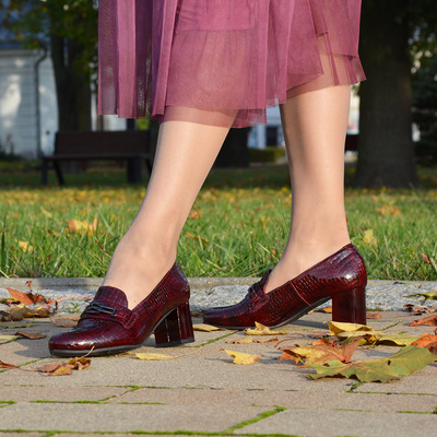 Шкіряні туфлі Arka 6101 на бордовому каблуці