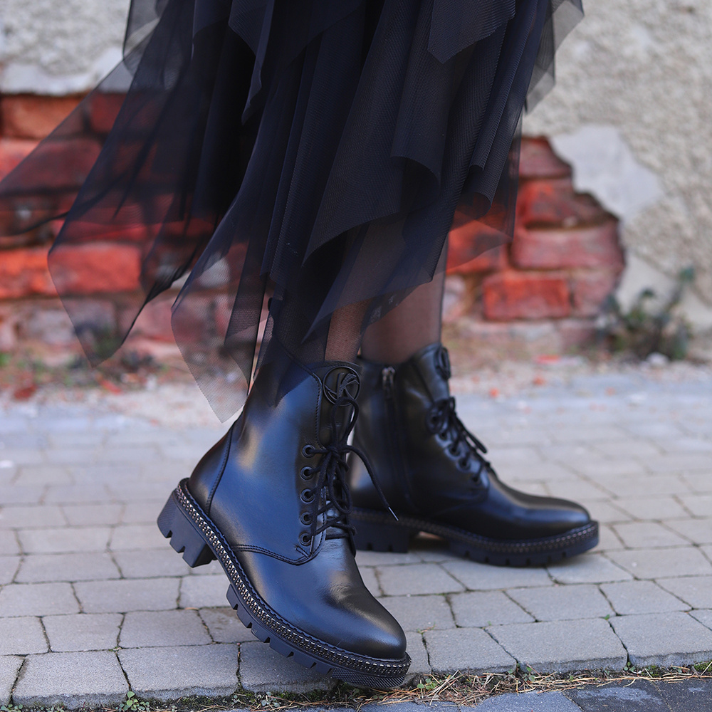 Високі шкіряні чоботи Kordel чорні 