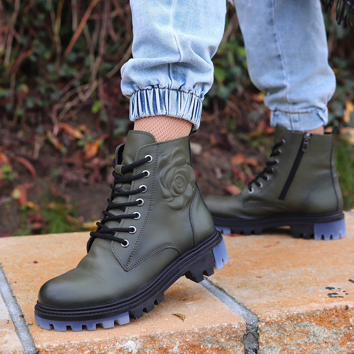 Зелені шкіряні ботильйони Artiker