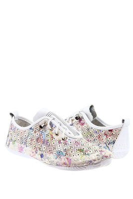 Skórzane półbuty ażurowe w kwiatowy wzór