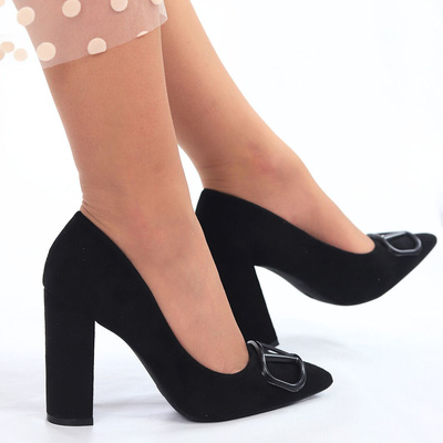 Чорні замшеві туфлі з декором на каблуці Vinceza