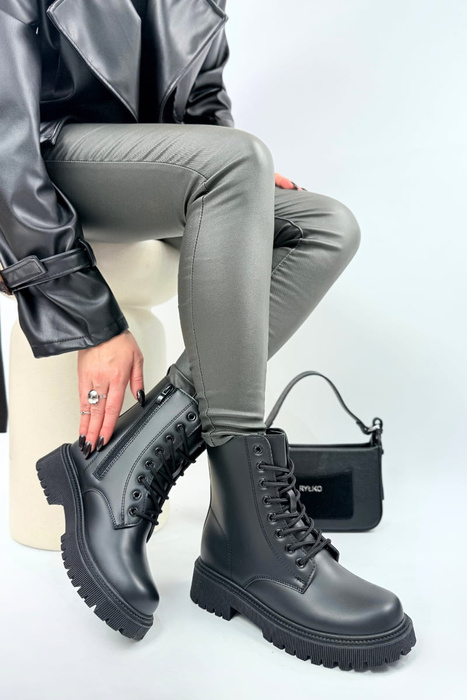 Trapery damskie workery ocieplane czarne