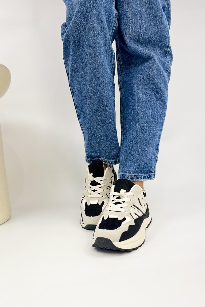 Sneakersy damskie na platformie biało czarne sznurowane