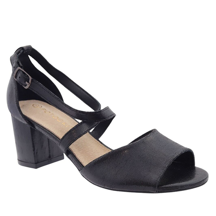 Чорні жіночі босоніжки з блоковими ремінцями