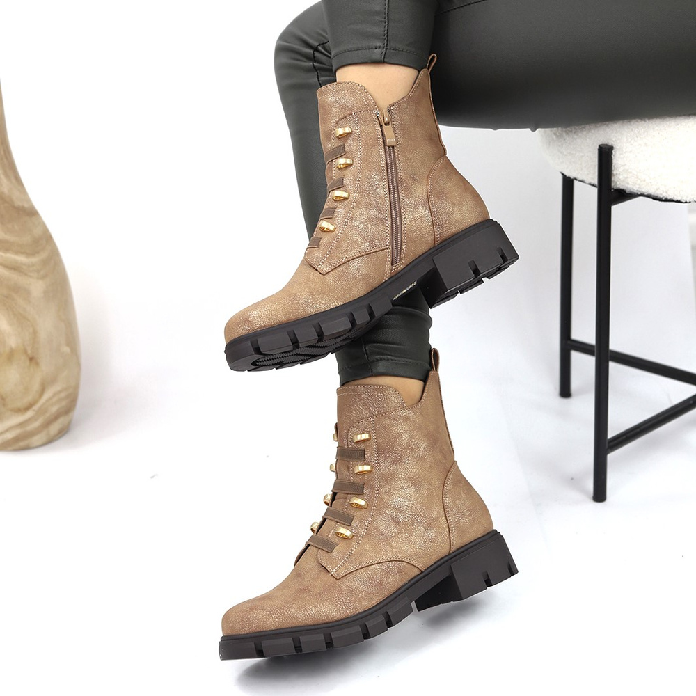 Brązowe trapery damskie zamszowe wsuwane za kostkę