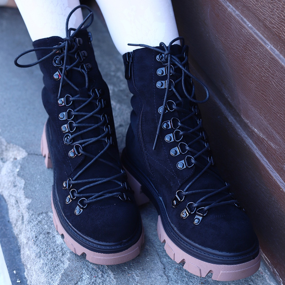 Sznurowane trapery zamszowe czarne Vinceza