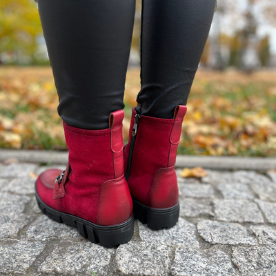 Червоні замшеві робітники з утепленою блискавкою